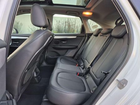 2015-BMW-2-Series-218i-Active-Tourer-Auto_30