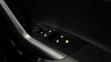 2026-Volkswagen-Polo-10-TSI_20