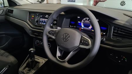 2026-Volkswagen-Polo-10-TSI_2