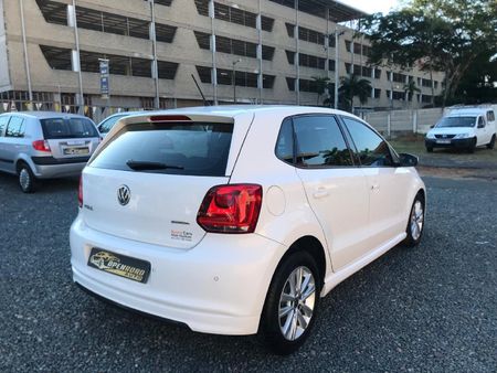2014-Volkswagen-Polo-12-TDI-Bluemotion-5-dr_3