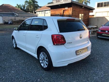 2014-Volkswagen-Polo-12-TDI-Bluemotion-5-dr_5