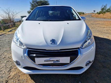 2013-Peugeot-208-16-VTi-Allure-Auto-5-dr_1