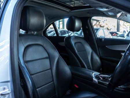 2016-Mercedes-Benz-C-Class-Mercedes-Benz-C180-auto_9