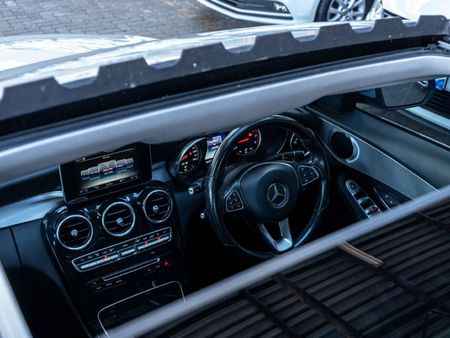 2016-Mercedes-Benz-C-Class-Mercedes-Benz-C180-auto_19