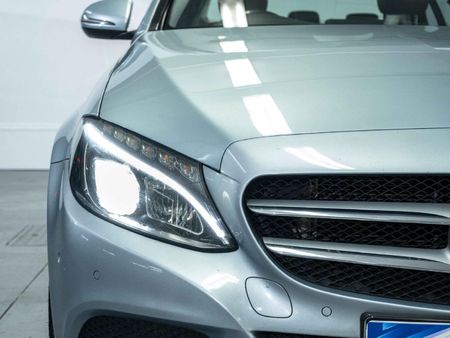 2016-Mercedes-Benz-C-Class-Mercedes-Benz-C180-auto_3