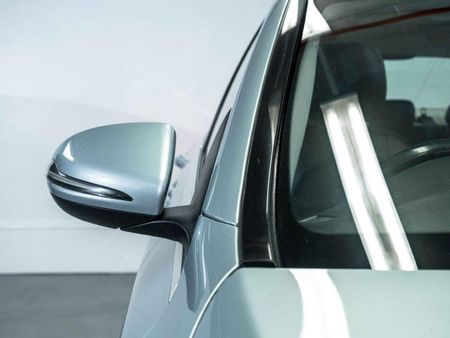 2016-Mercedes-Benz-C-Class-Mercedes-Benz-C180-auto_4