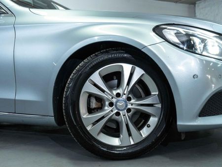 2016-Mercedes-Benz-C-Class-Mercedes-Benz-C180-auto_8
