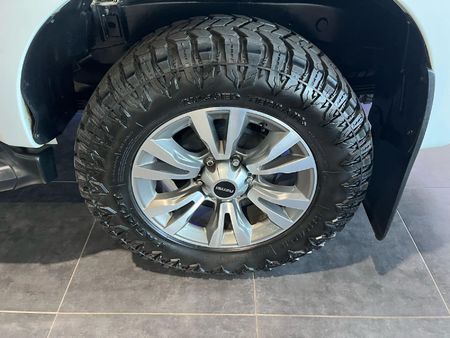 2020-Isuzu-D-Max-300-LX-4x4-Auto-Double-Cab_19