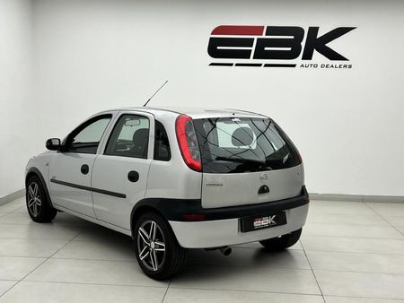 2005-Opel-Corsa-14i-Sport_3
