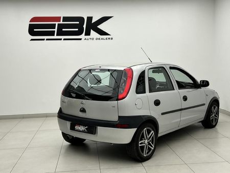 2005-Opel-Corsa-14i-Sport_5