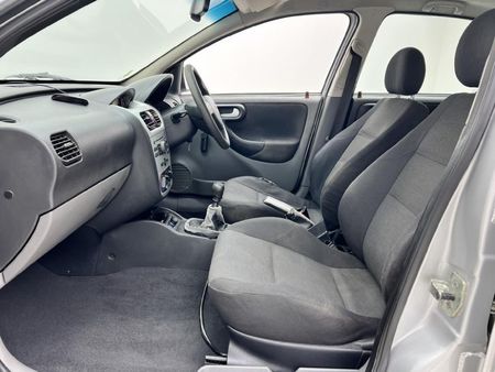 2005-Opel-Corsa-14i-Sport_6