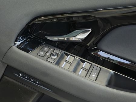 2025-Land-Rover-Range-Rover-Evoque-20D-SE-R-Dynamic-D200-147kW_24