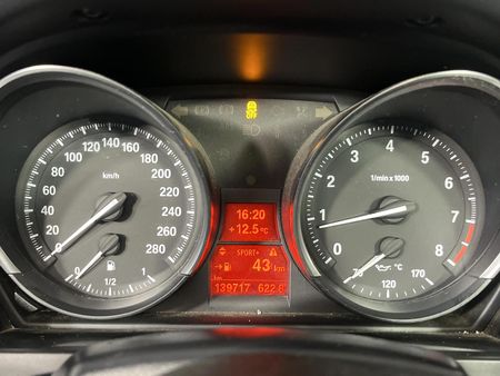 2013-BMW-Z4-sDrive20i_1