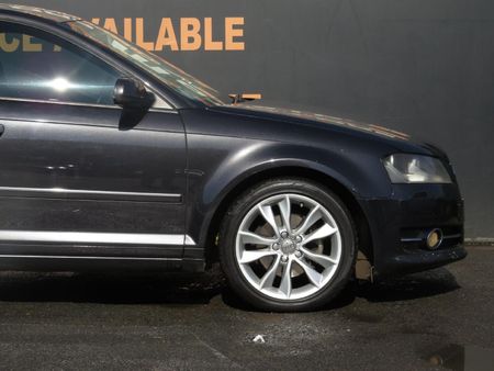 2010-Audi-A3-Sportback-18-TFSI-Ambition_12