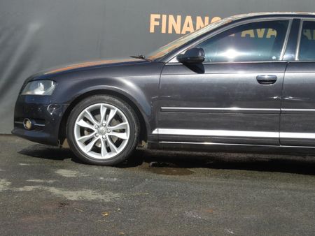2010-Audi-A3-Sportback-18-TFSI-Ambition_14