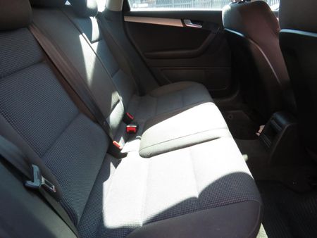 2010-Audi-A3-Sportback-18-TFSI-Ambition_17