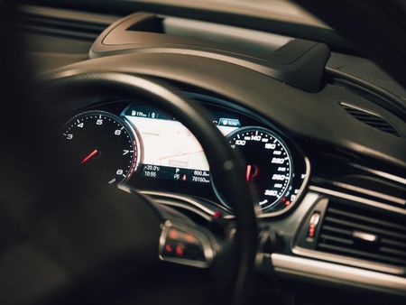 2016-Audi-RS6-Avant-quattro_6