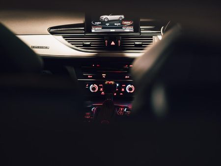 2016-Audi-RS6-Avant-quattro_7