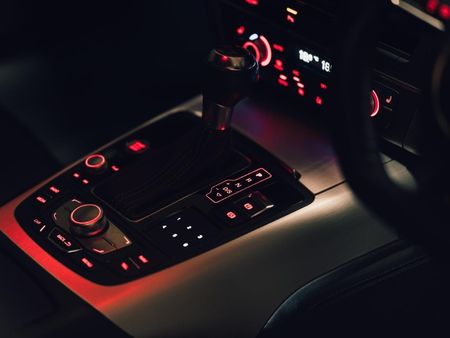 2016-Audi-RS6-Avant-quattro_8