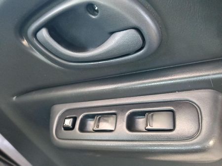 2013-Suzuki-Jimny-13_15