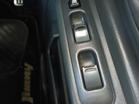 2013-Suzuki-Jimny-13_7