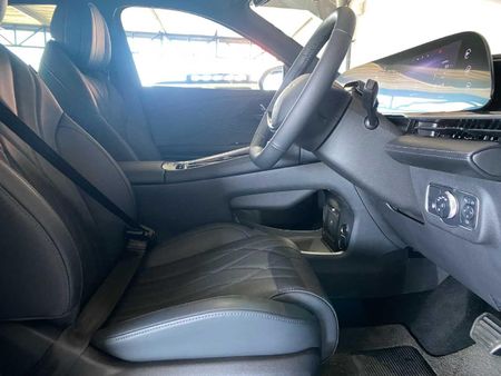 2025-Omoda-C9-15T-AWD-Phev_11