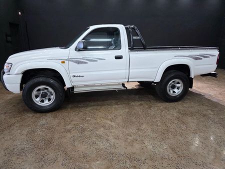 2003-Toyota-Hilux-2700i-Raider-Raised-Body-Single-Cab_0