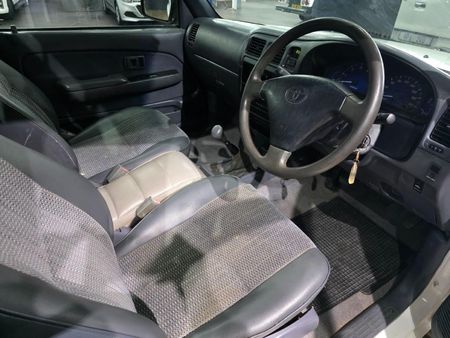 2003-Toyota-Hilux-2700i-Raider-Raised-Body-Single-Cab_7