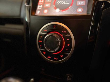 2022-Isuzu-D-Max-300-LX-Double-Cab_17