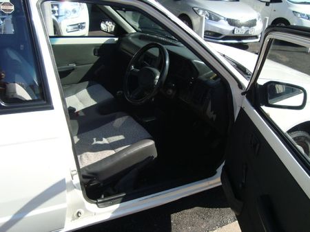 2002-Ford-Bantam-1300_6