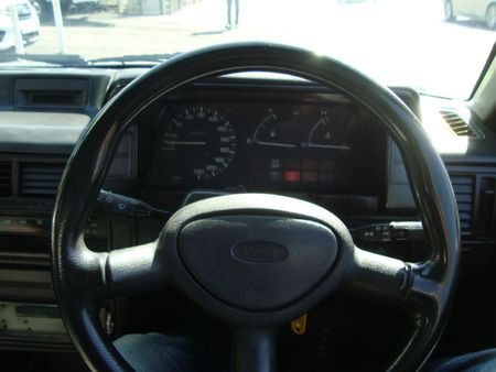 2002-Ford-Bantam-1300_7