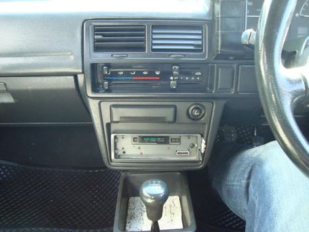 2002-Ford-Bantam-1300_8