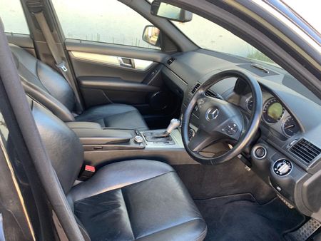2009-Mercedes-Benz-C-Class-C-280-Elegance-Auto_10