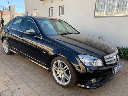 2009-Mercedes-Benz-C-Class-C-280-Elegance-Auto_3