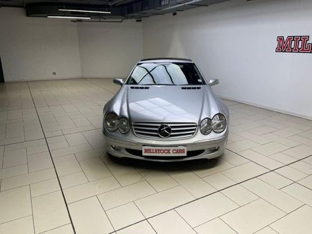 2005-Mercedes-Benz-SL-500-7-spd_1