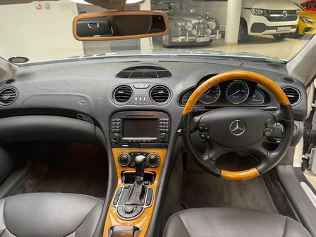 2005-Mercedes-Benz-SL-500-7-spd_8