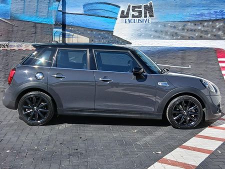 2021-MINI-Hatch-Cooper-S-5-dr-Auto_3