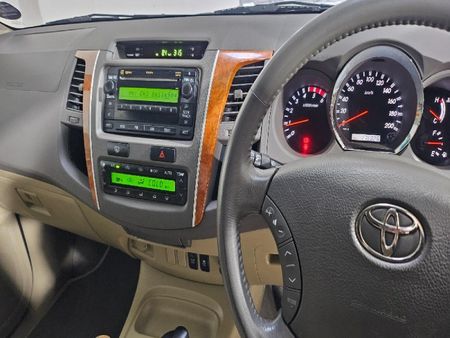 2009-Toyota-Fortuner-30-D-4D-Raised-Body-Auto_10