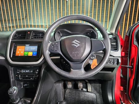 2022-Suzuki-Vitara-Brezza-15-GL_9
