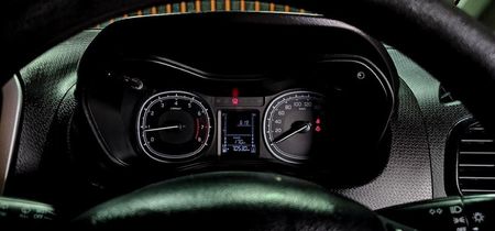 2022-Suzuki-Vitara-Brezza-15-GL_11