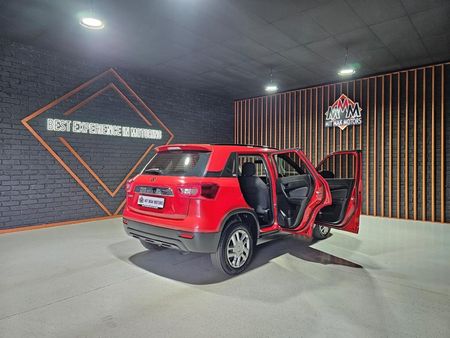 2022-Suzuki-Vitara-Brezza-15-GL_24