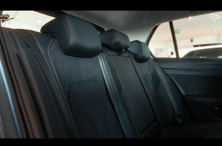 2026-Volkswagen-Golf-14-TSI-Life-Auto-110kw_9