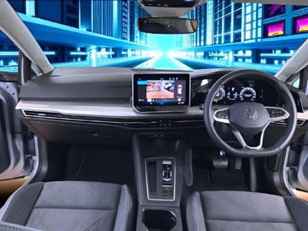 2026-Volkswagen-Golf-14-TSI-Life-Auto-110kw_1