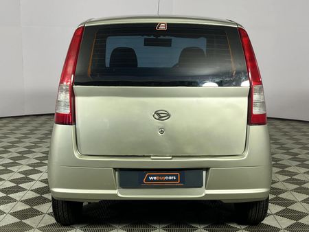 2005-Daihatsu-Charade-CX-Auto_16