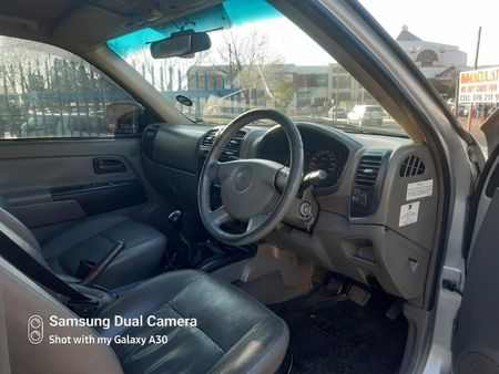 2005-Isuzu-KB-250Dc-LE-Double-Cab_7