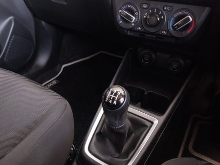 2023-Suzuki-Swift-12-GL-Manual_11