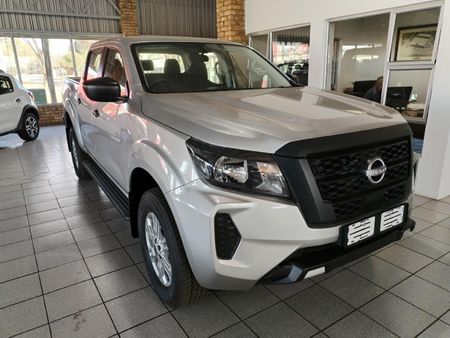 2025-Nissan-Navara-25-DDTi-SE-Plus-Auto-Double-Cab_0