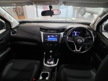 2025-Nissan-Navara-25-DDTi-SE-Plus-Auto-Double-Cab_9