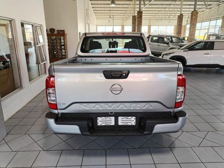 2025-Nissan-Navara-25-DDTi-SE-Plus-Auto-Double-Cab_4