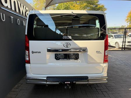 2019-Toyota-Quantum-28-GL-11-seat_7